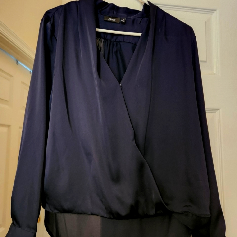 Apt. 9  Navy Blue Blouse.  Size Medium